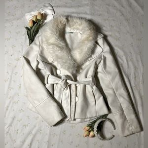 White Faux Fur Winter Coat ❄️🤍